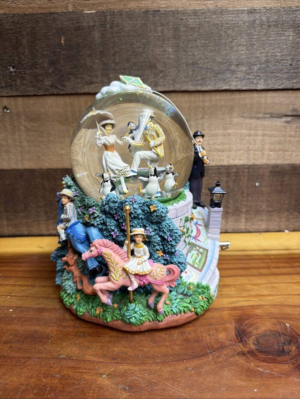 Disney Store Disney Mary Poppins "Let's Go Fly a Kite" Snow Globe In Box